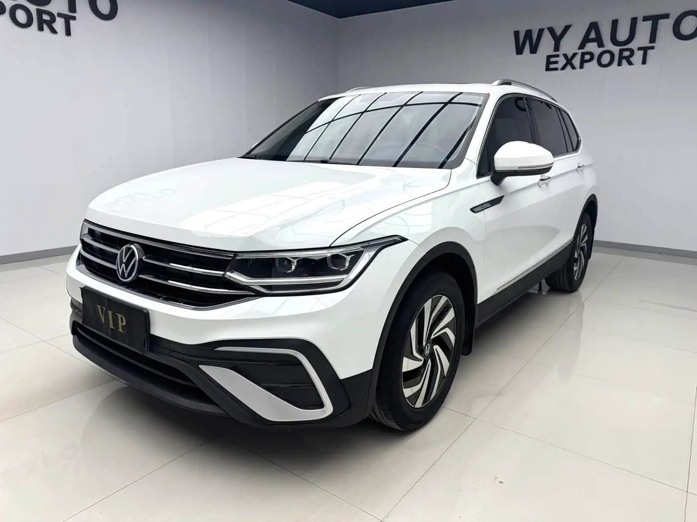 Volkswagen Tiguan L, 2022