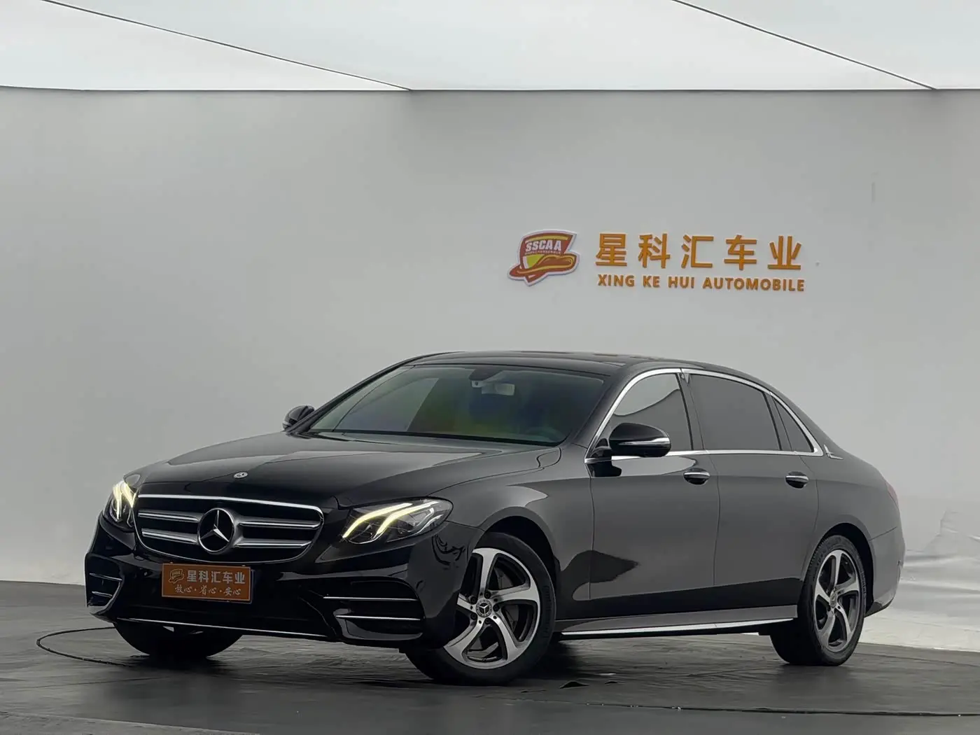 Mercedes-Benz E-Class 2019 — Фото 1/15