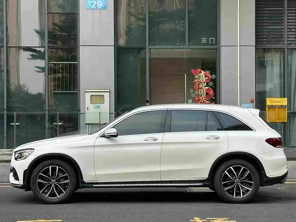 Mercedes-Benz GLC 2021 — Фото 2/10