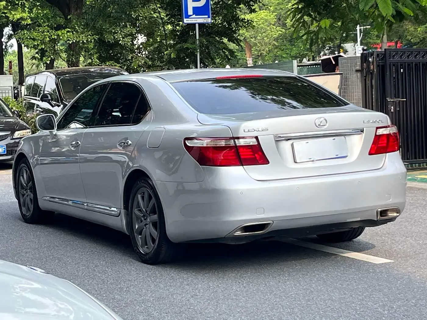 Lexus LS 2007 — Photo 3/20