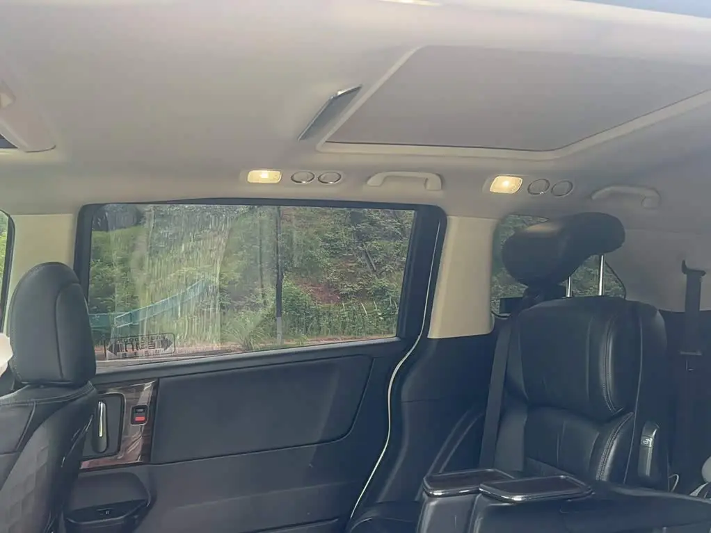 Honda Elysion 2019 — Photo 8/20