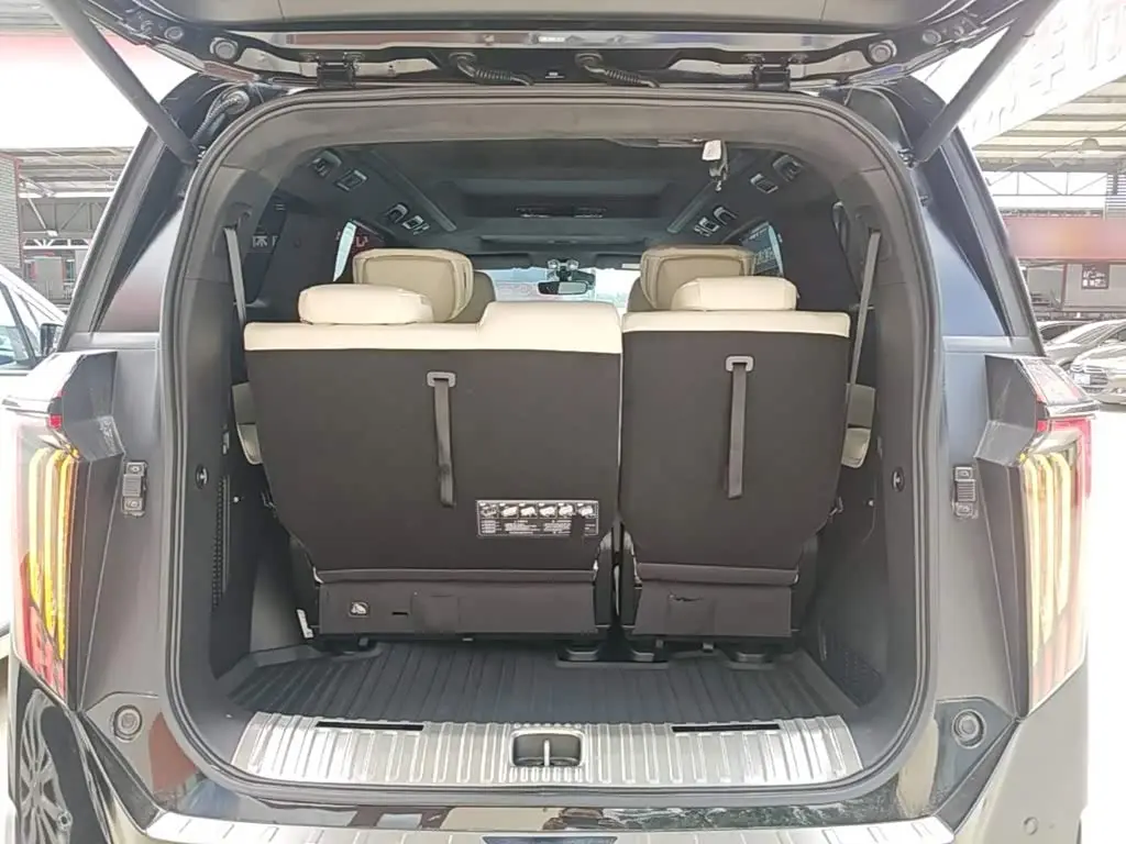 GAC Trumpchi Trumpchi M8 2023 — Şəkil 19/20