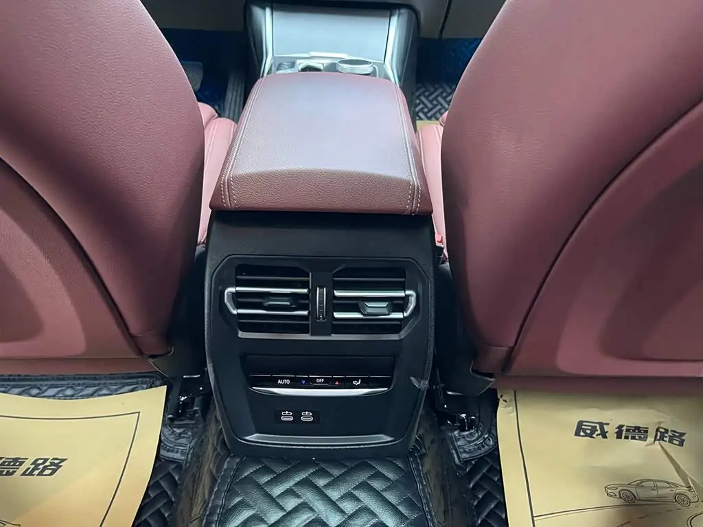 BMW 3 Series 2025 — Photo 19/20