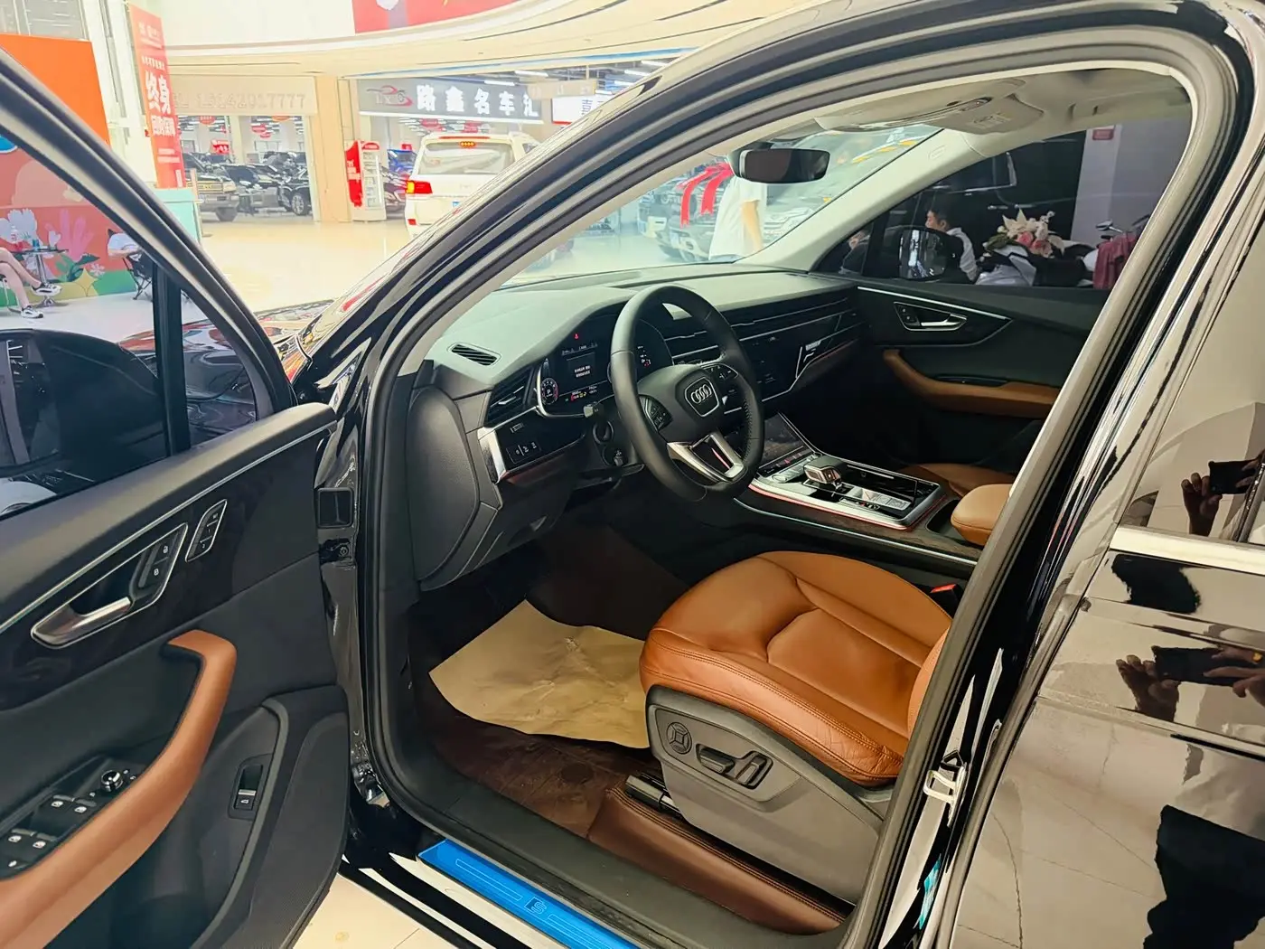 Audi Q7 2020 — Şəkil 5/13