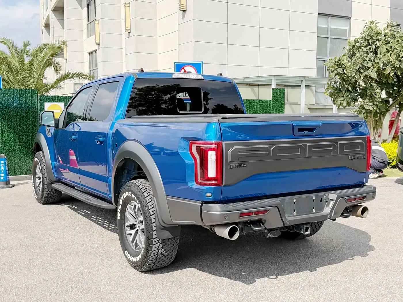 Ford F-150 Raptor 2017 — Фото 18/19