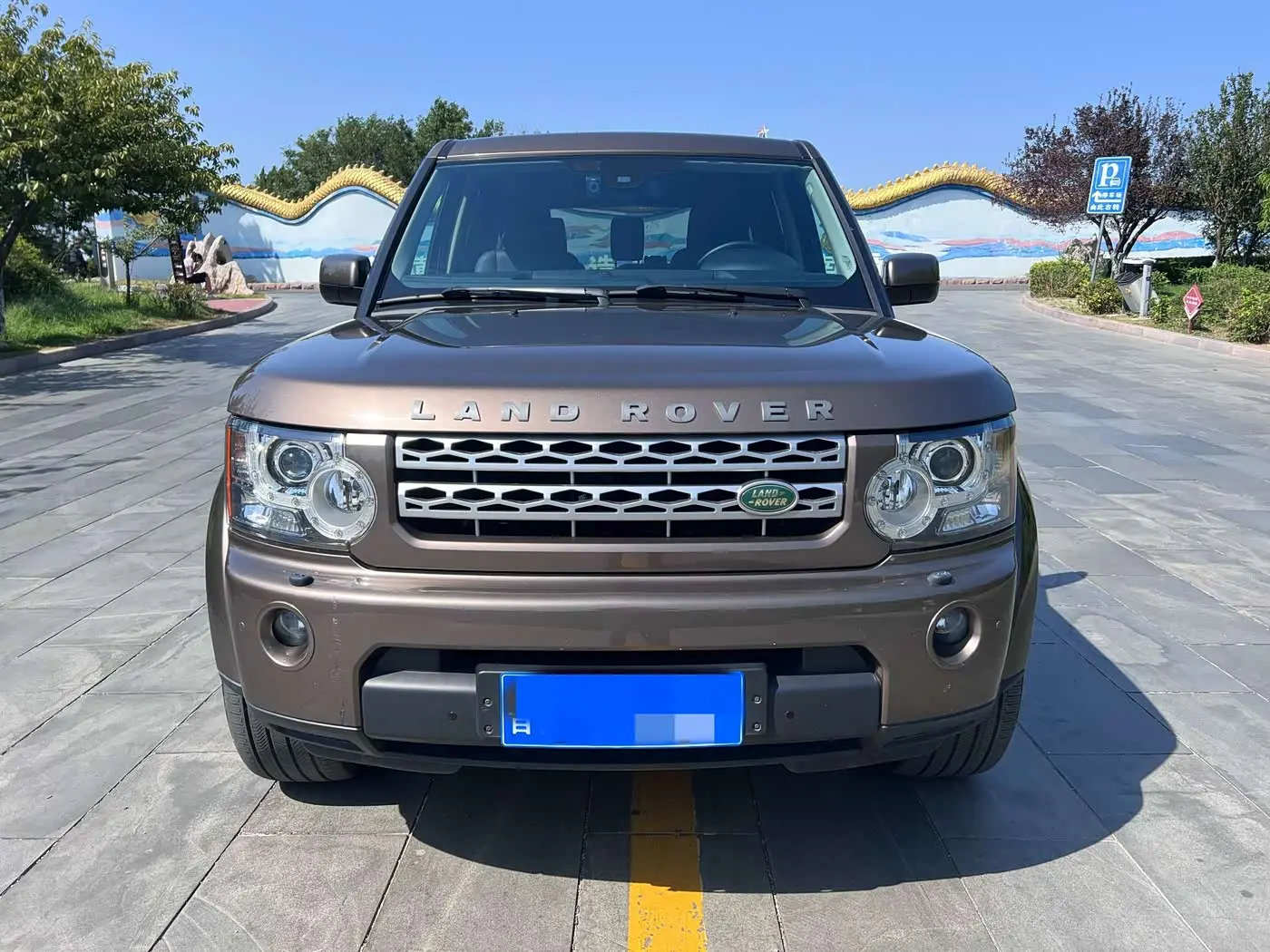 Land Rover Discovery 2010 — Фото 2/20