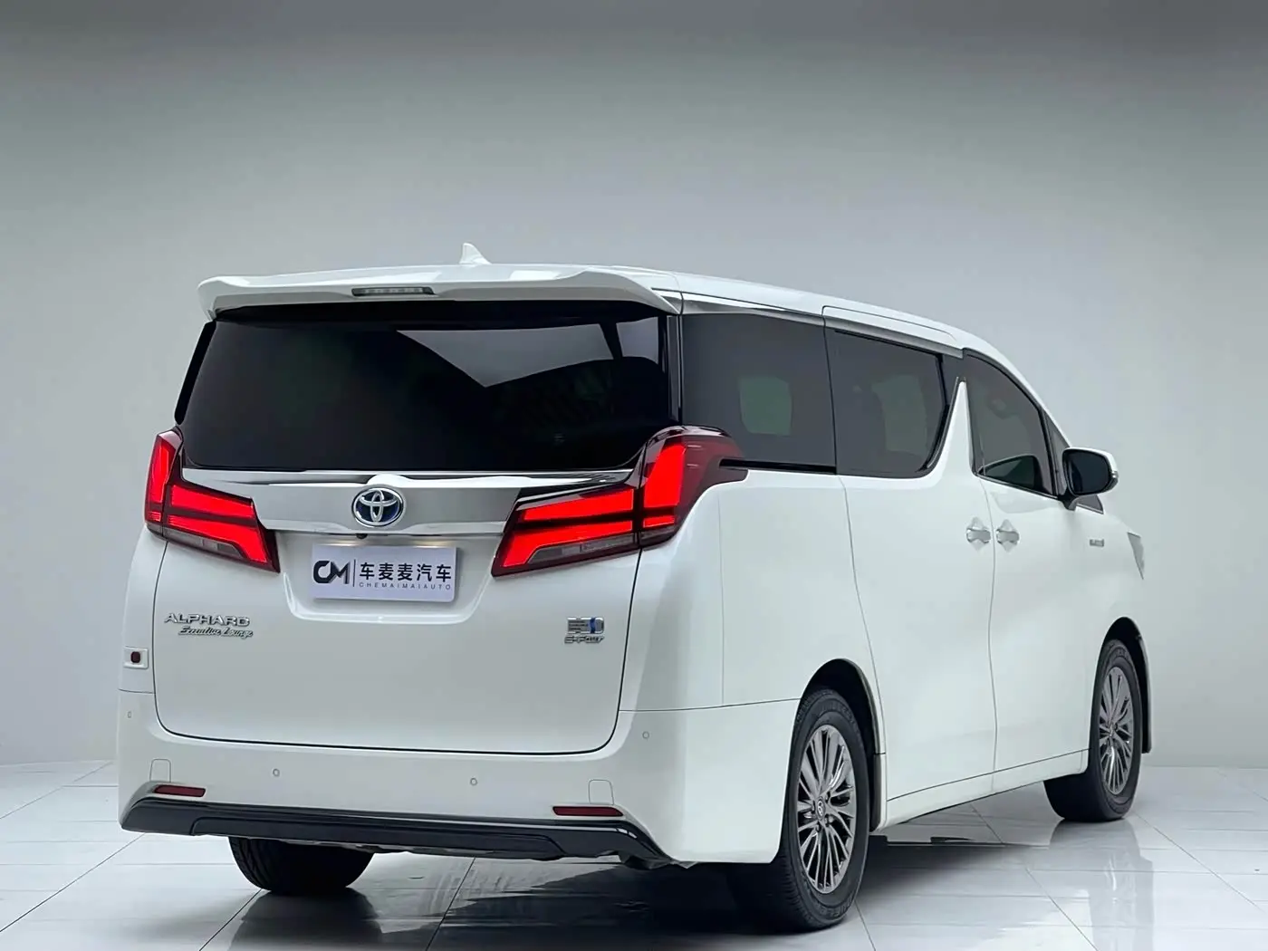 Toyota Alphard 2020 — Photo 3/11