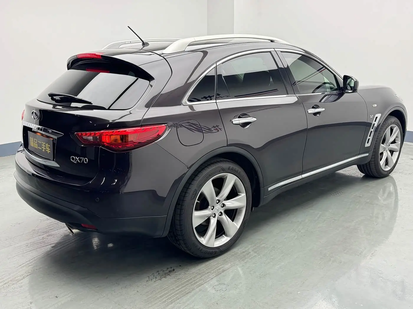 Infiniti QX70 2014 — Photo 4/18