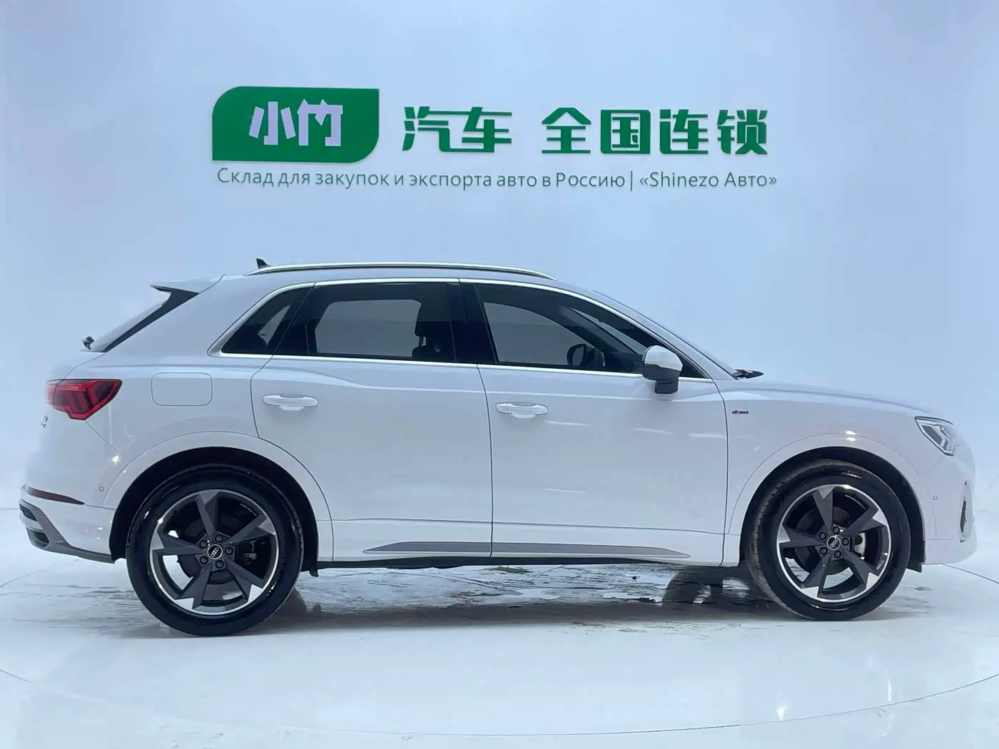 Audi Q3 2022 — Фото 13/20