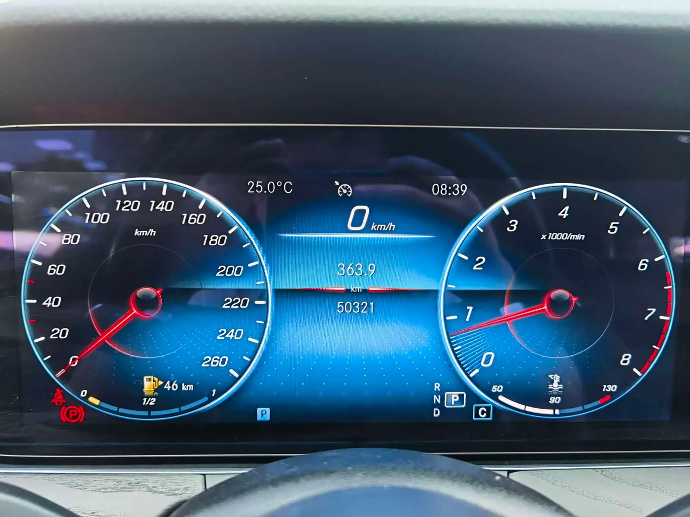 Mercedes-Benz E-Class 2022 — Photo 18/18