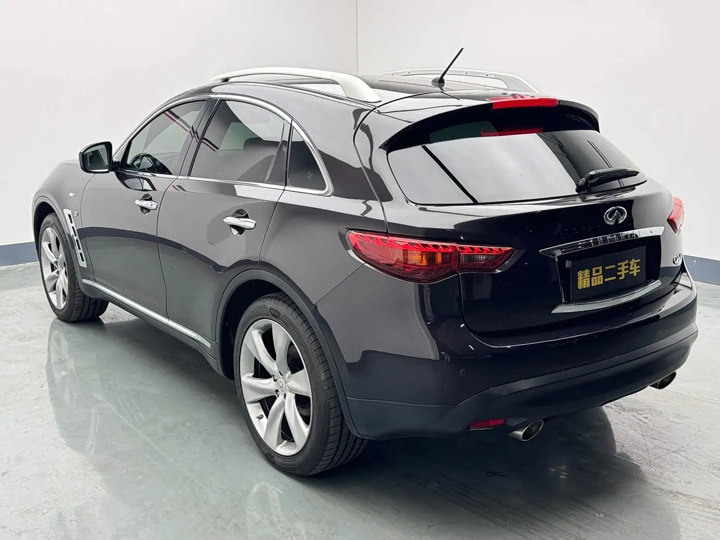 Infiniti QX70 2014 — Photo 5/18