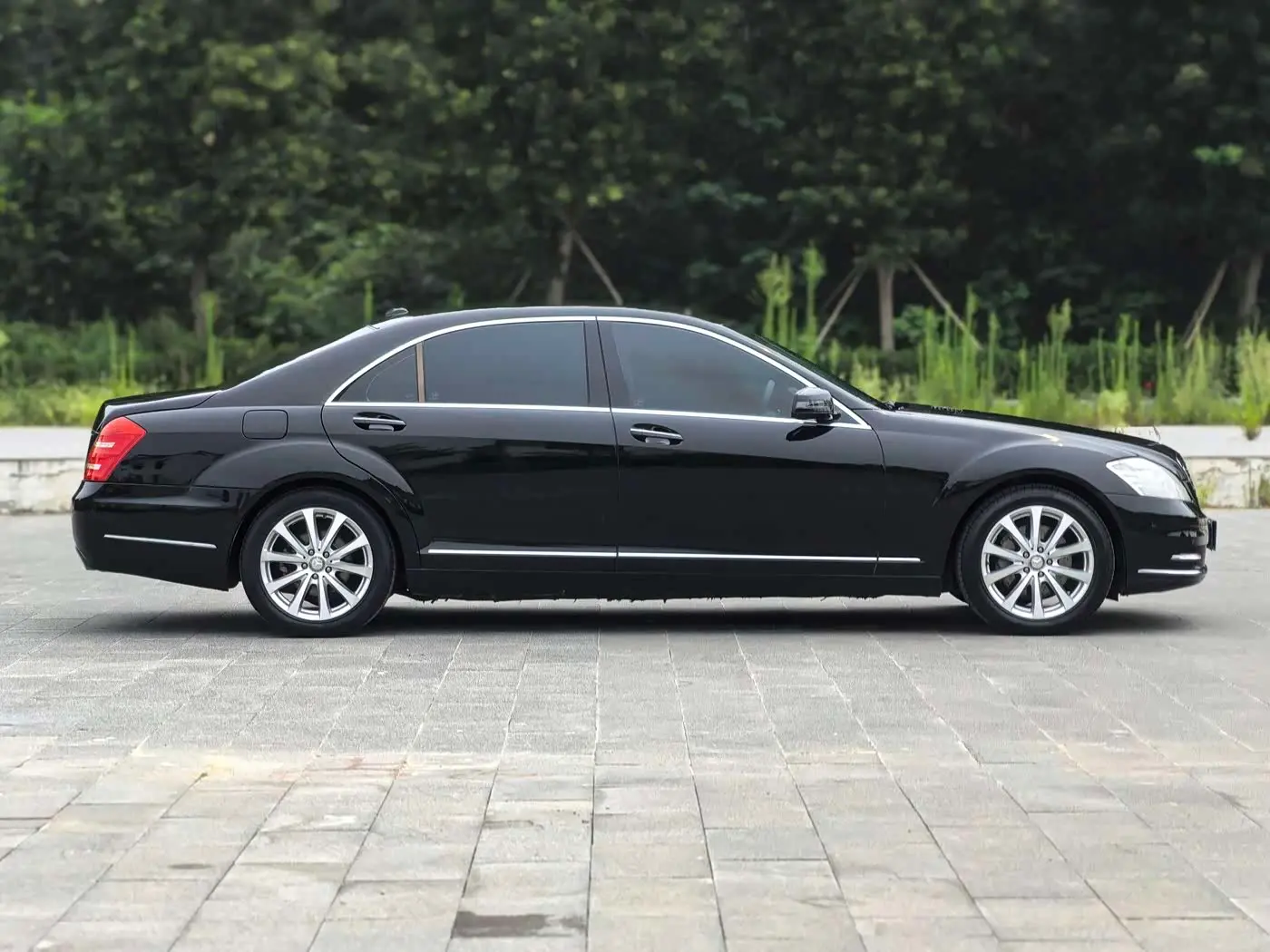 Mercedes-Benz S-Class 2012 — Photo 6/20