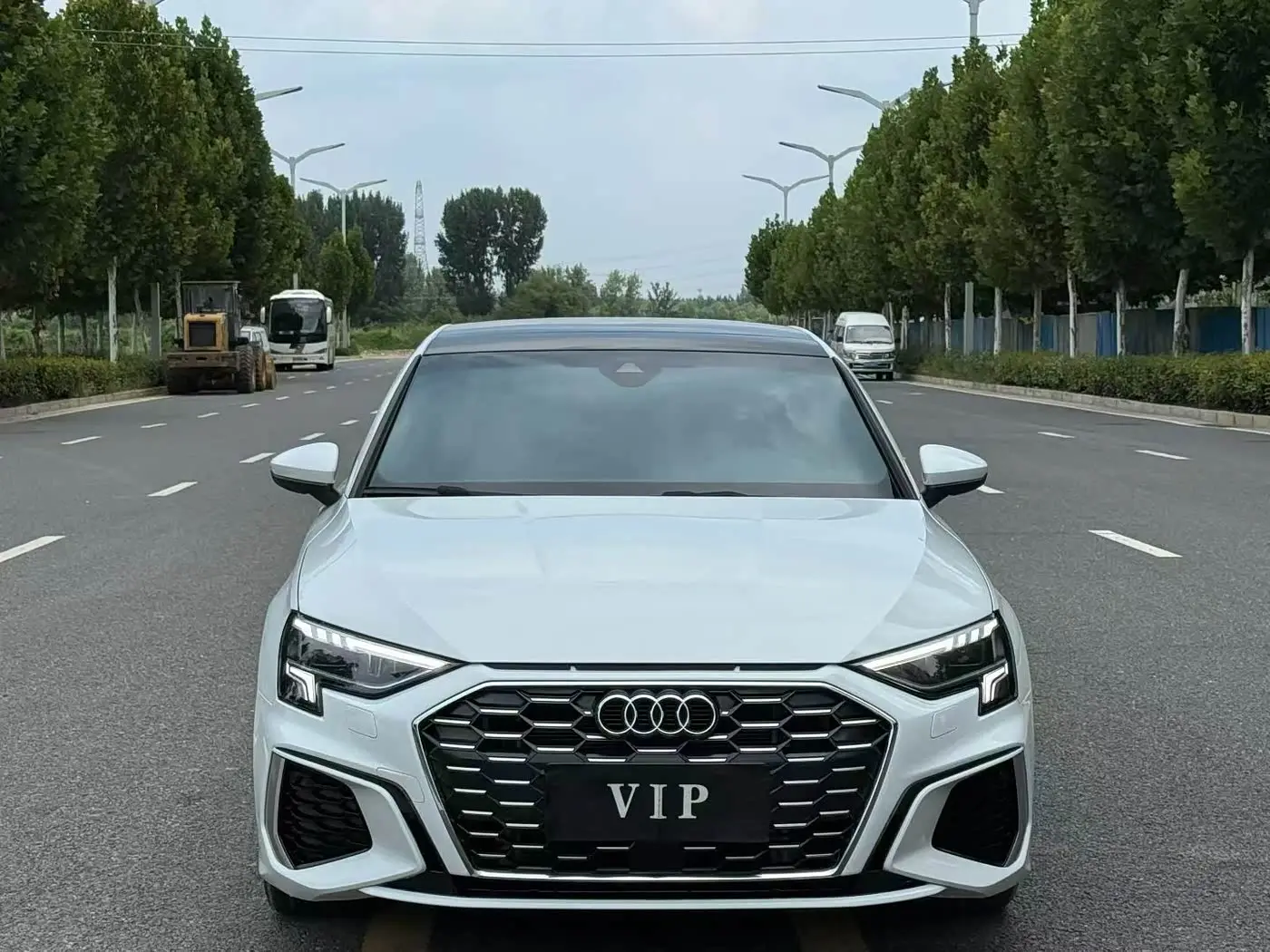 Audi A3 2024 — Photo 2/9