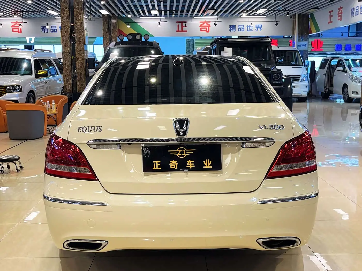 Hyundai Equus 2013 — Photo 7/20
