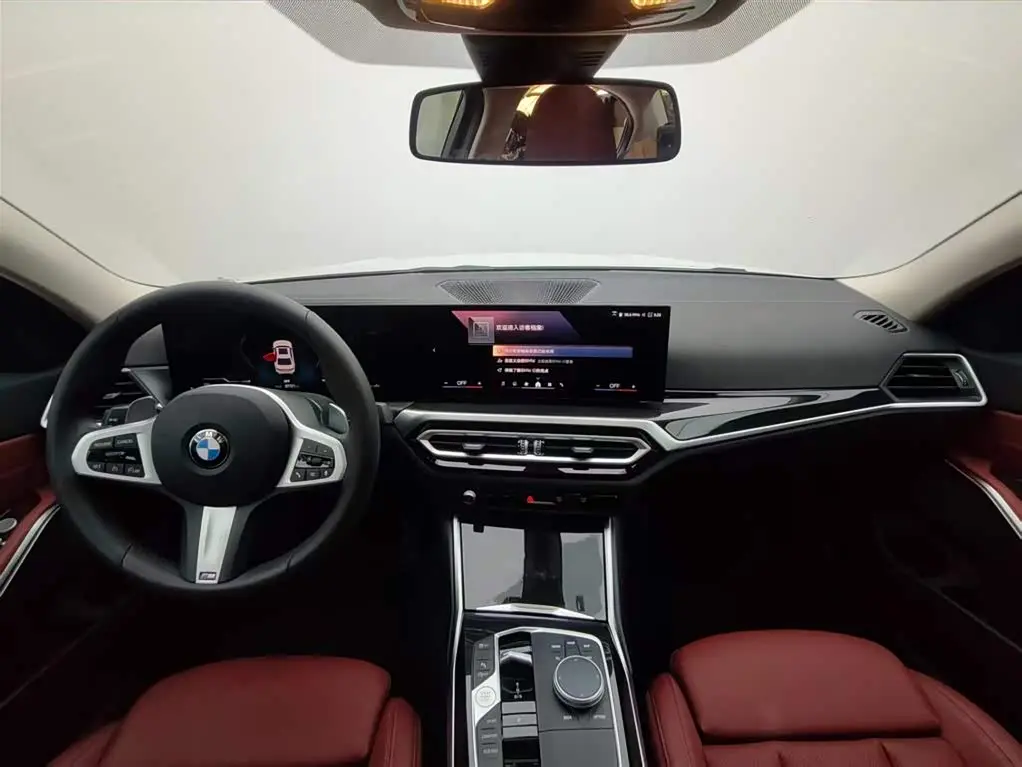 BMW 3 Series 2025 — Photo 7/18
