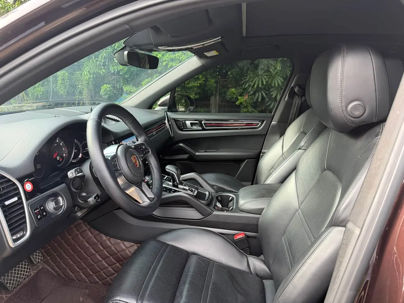 Porsche Cayenne 2018 — Photo 4/10