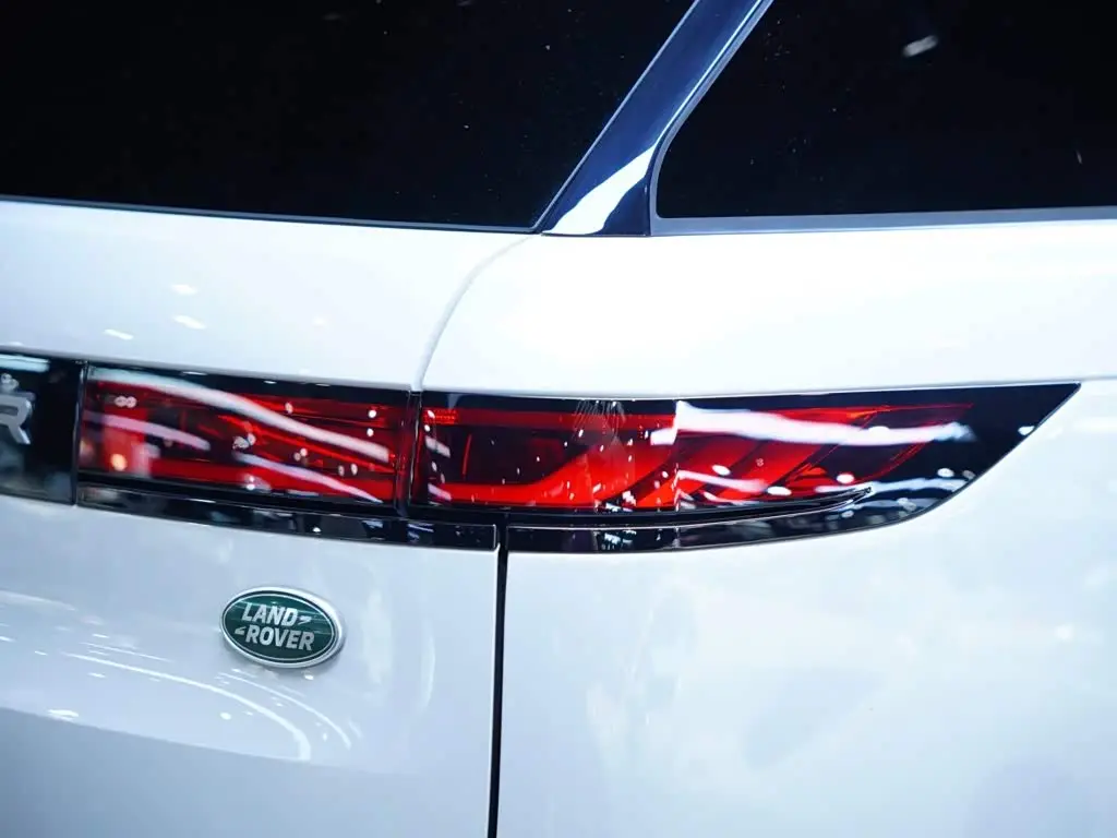 Land Rover Range Rover Sport 2025 — Şəkil 9/20