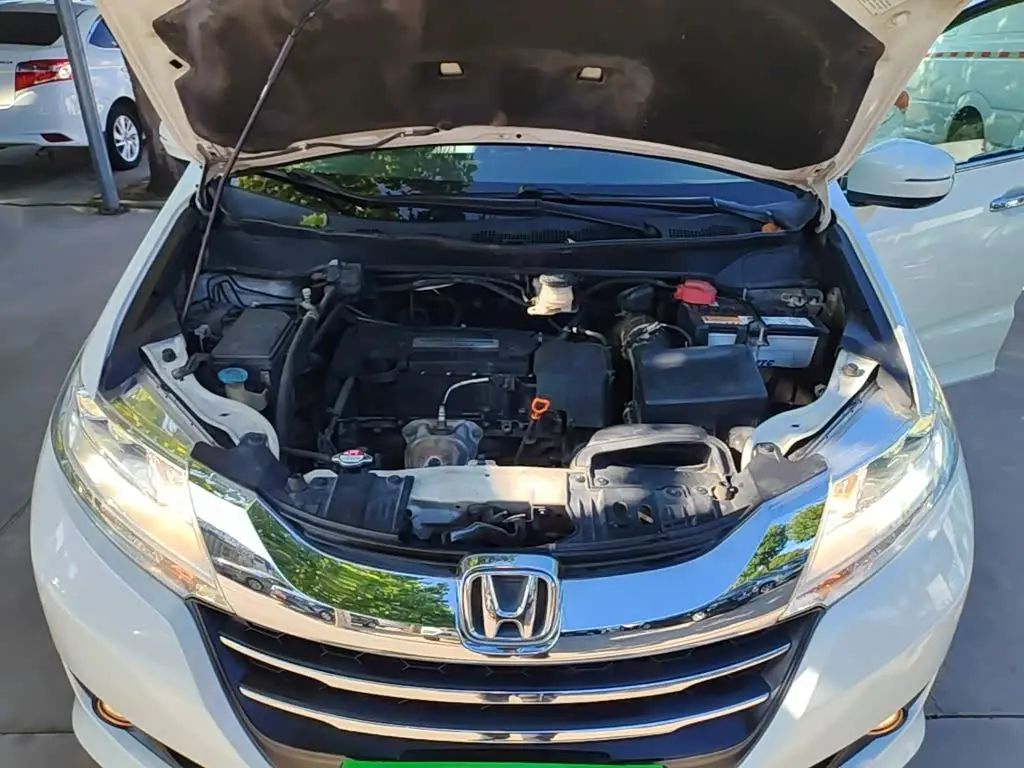 Honda Odyssey 2016 — Şəkil 20/20