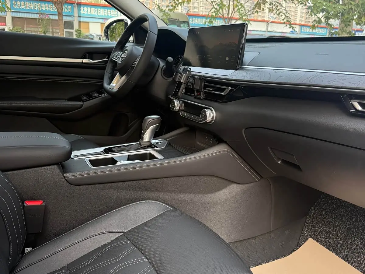 Nissan Teana 2025 — Фото 16/19
