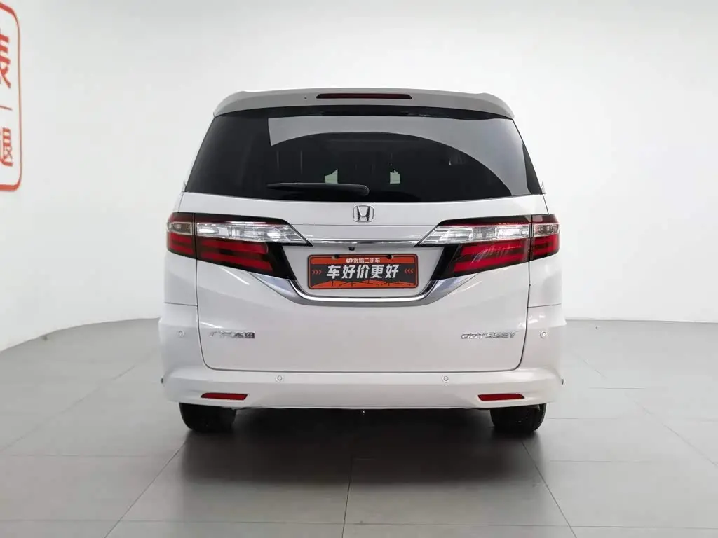 Honda Odyssey 2018 — Фото 4/20