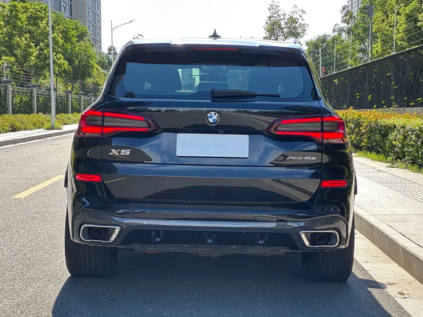 BMW X5 2020 — Photo 15/17