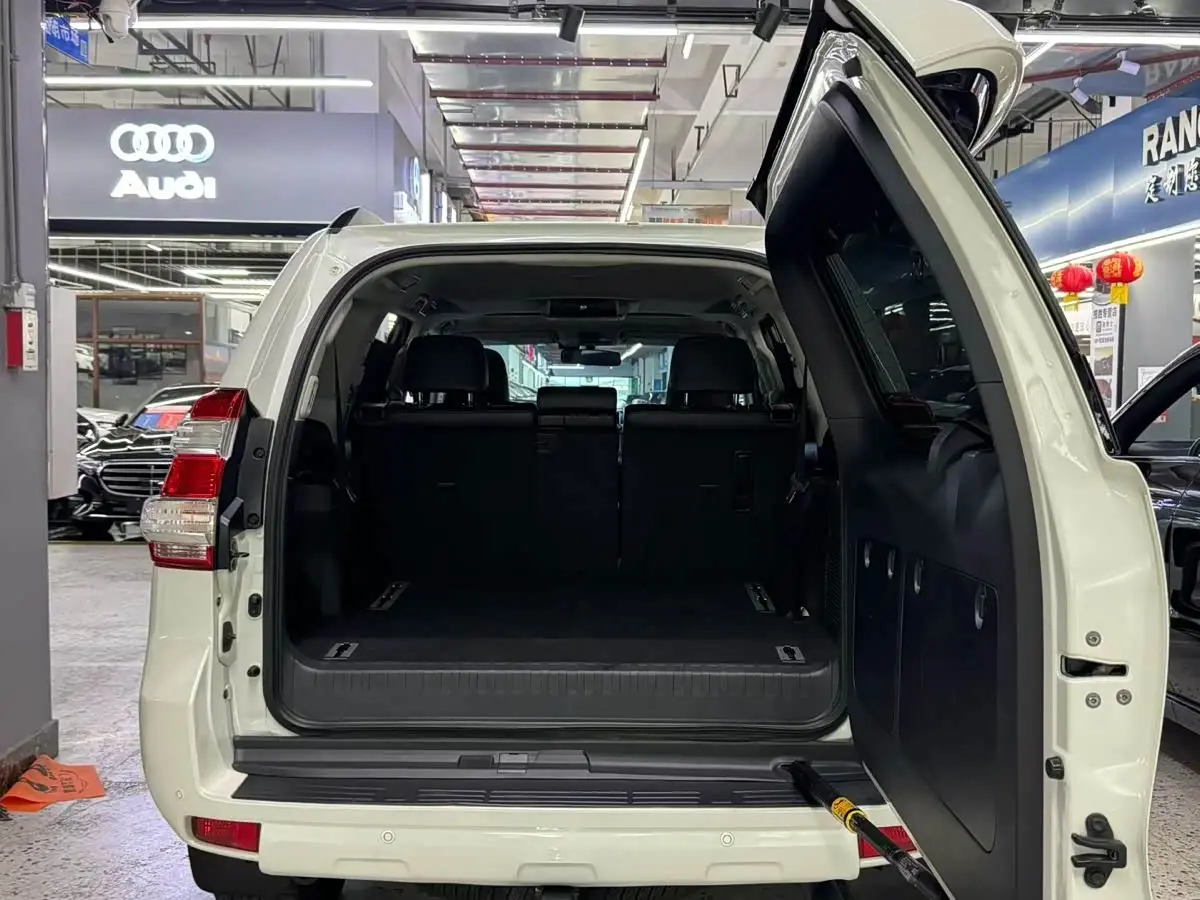 Toyota Prado 2017 — Фото 9/9