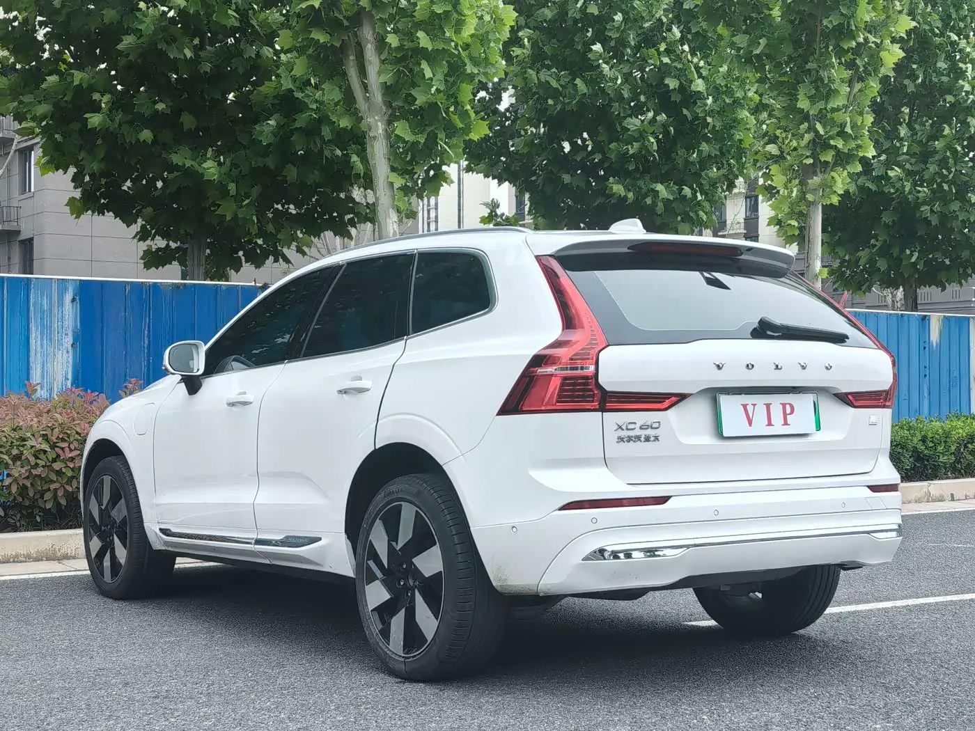 Volvo XC60 Plug-in Hybrid 2024 — Şəkil 7/9