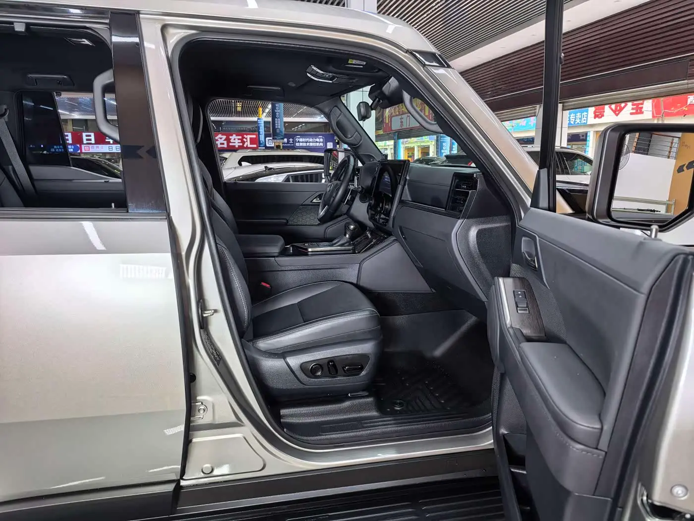 Lexus GX 2024 — Şəkil 14/20