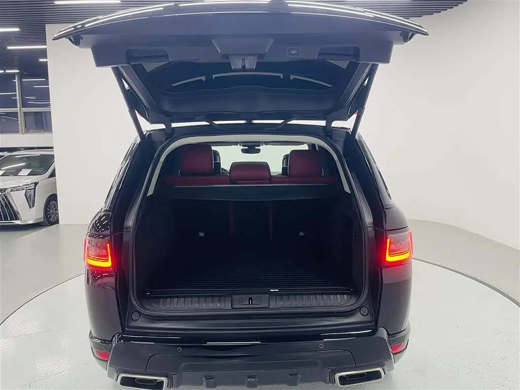 Land Rover Range Rover Sport 2020 — Фото 17/20