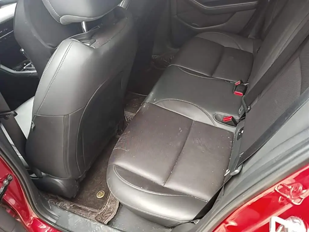 Mazda Mazda3 Axela 2023 — Photo 17/20