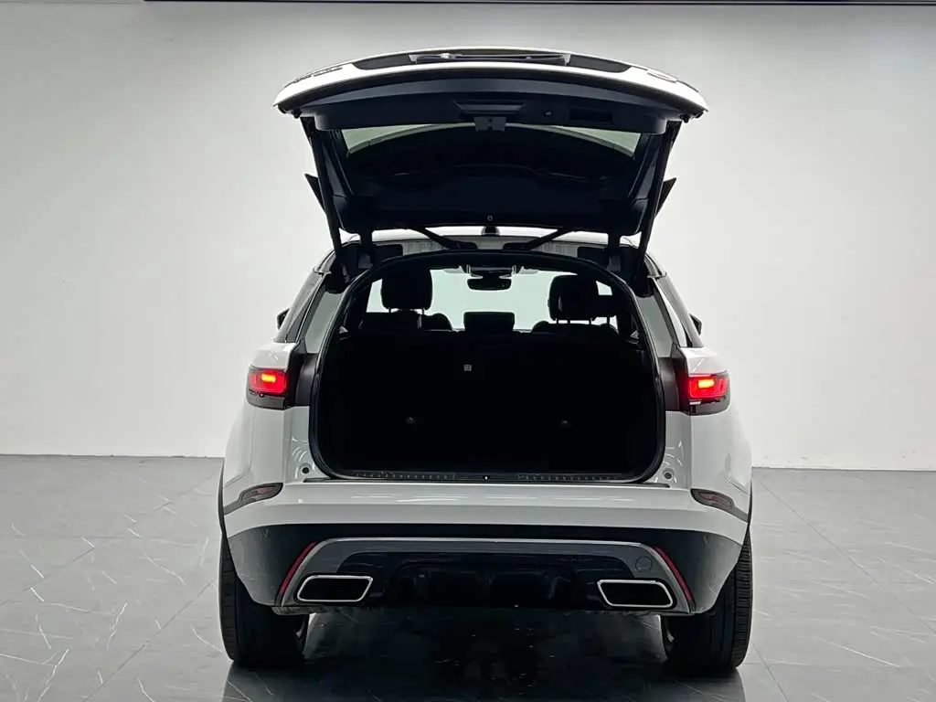 Land Rover Range Rover Velar 2019 — Фото 10/20