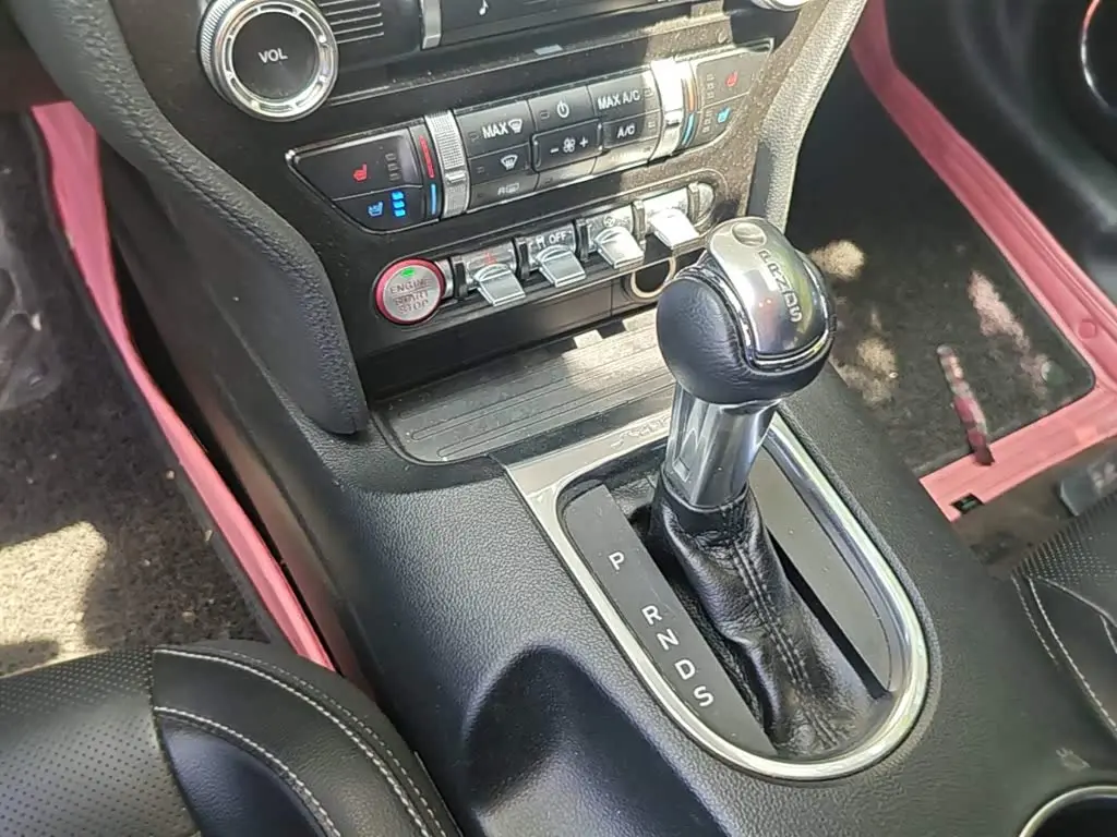 Ford Mustang 2019 — Şəkil 9/19