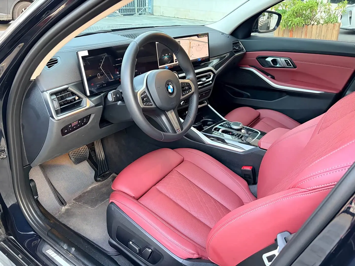 BMW 3 Series 2024 — Photo 6/9