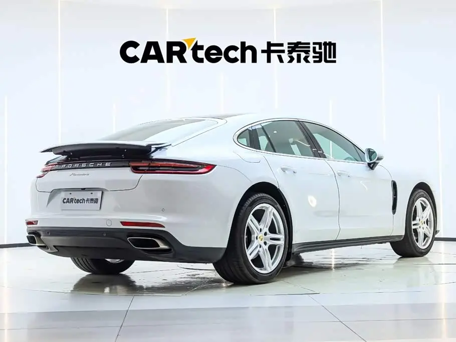 Porsche Panamera 2018 — Фото 3/20