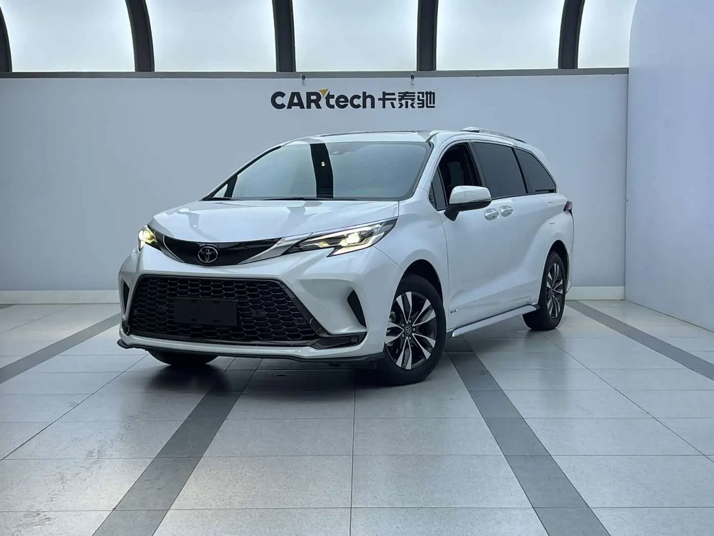 Toyota Granvia, 2025