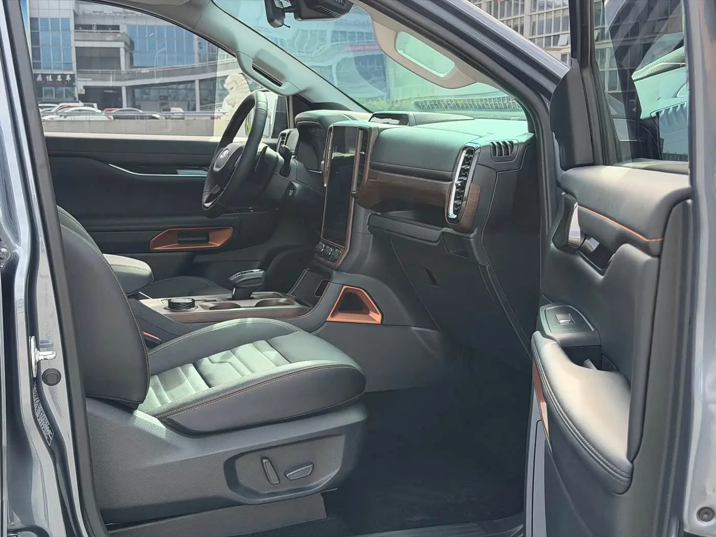 Ford Ranger 2024 — Фото 15/20