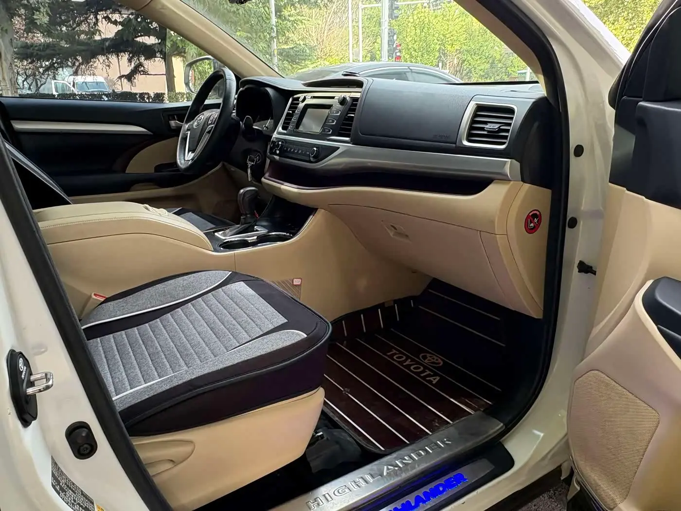 Toyota Highlander 2016 — ფოტო 6/9