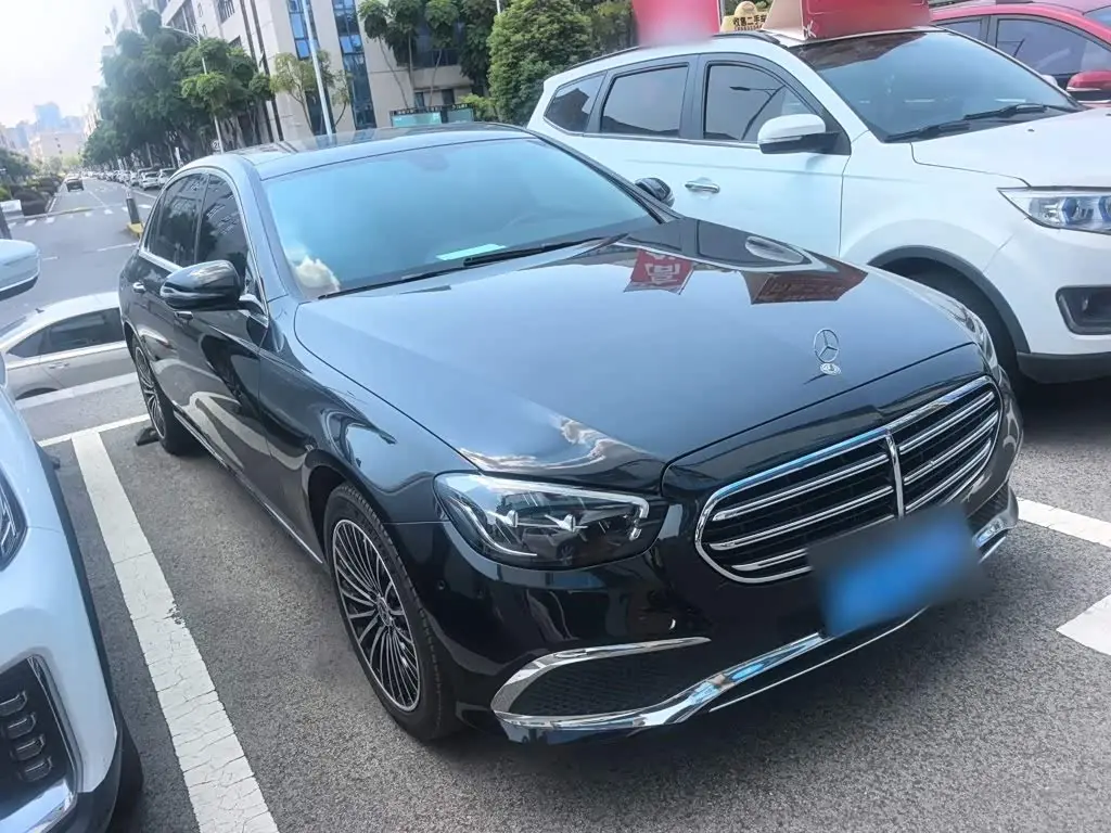 Mercedes-Benz E-Class 2022 — Фото 8/20
