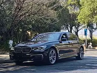 BMW 7 Series 2017 — Şəkil 1/15