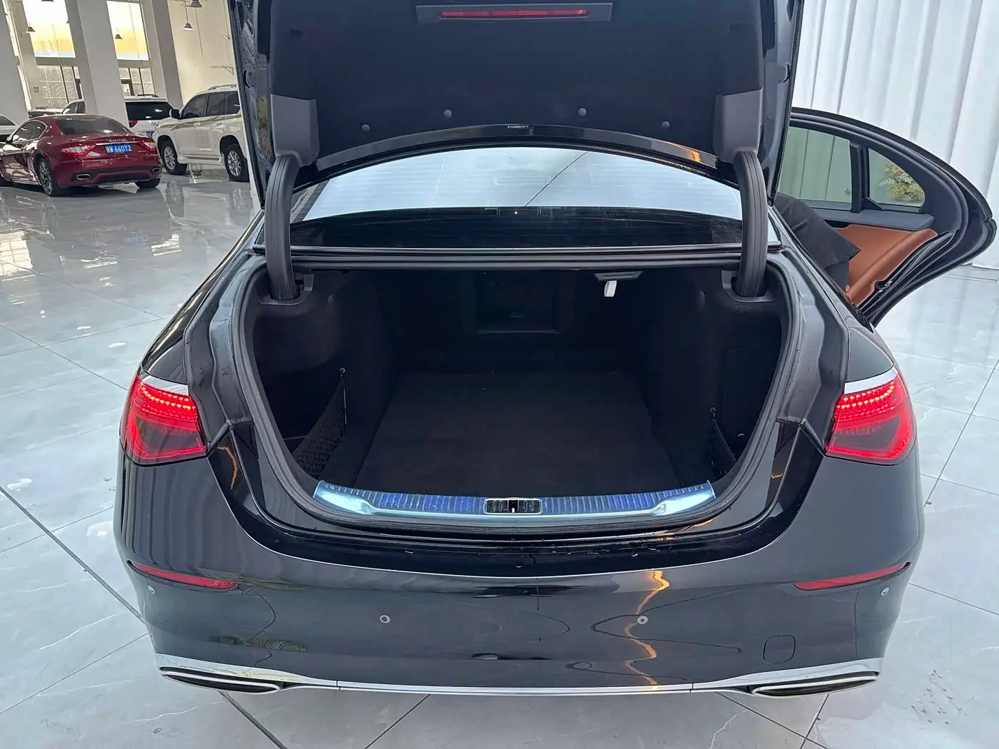 Mercedes-Benz S-Class 2022 — Photo 19/20