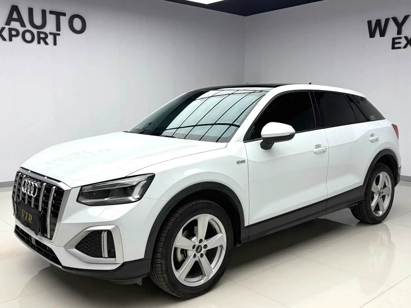 Audi Q2L, 2021