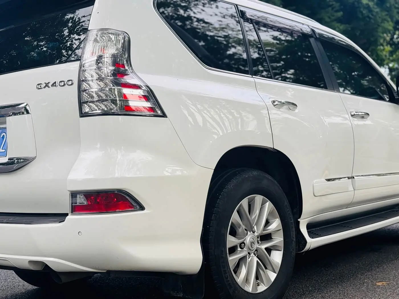 Lexus GX 2014 — Photo 15/18