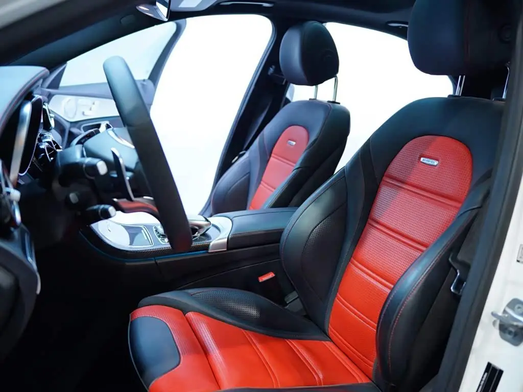Mercedes-Benz C-Class AMG 2019 — Şəkil 19/20