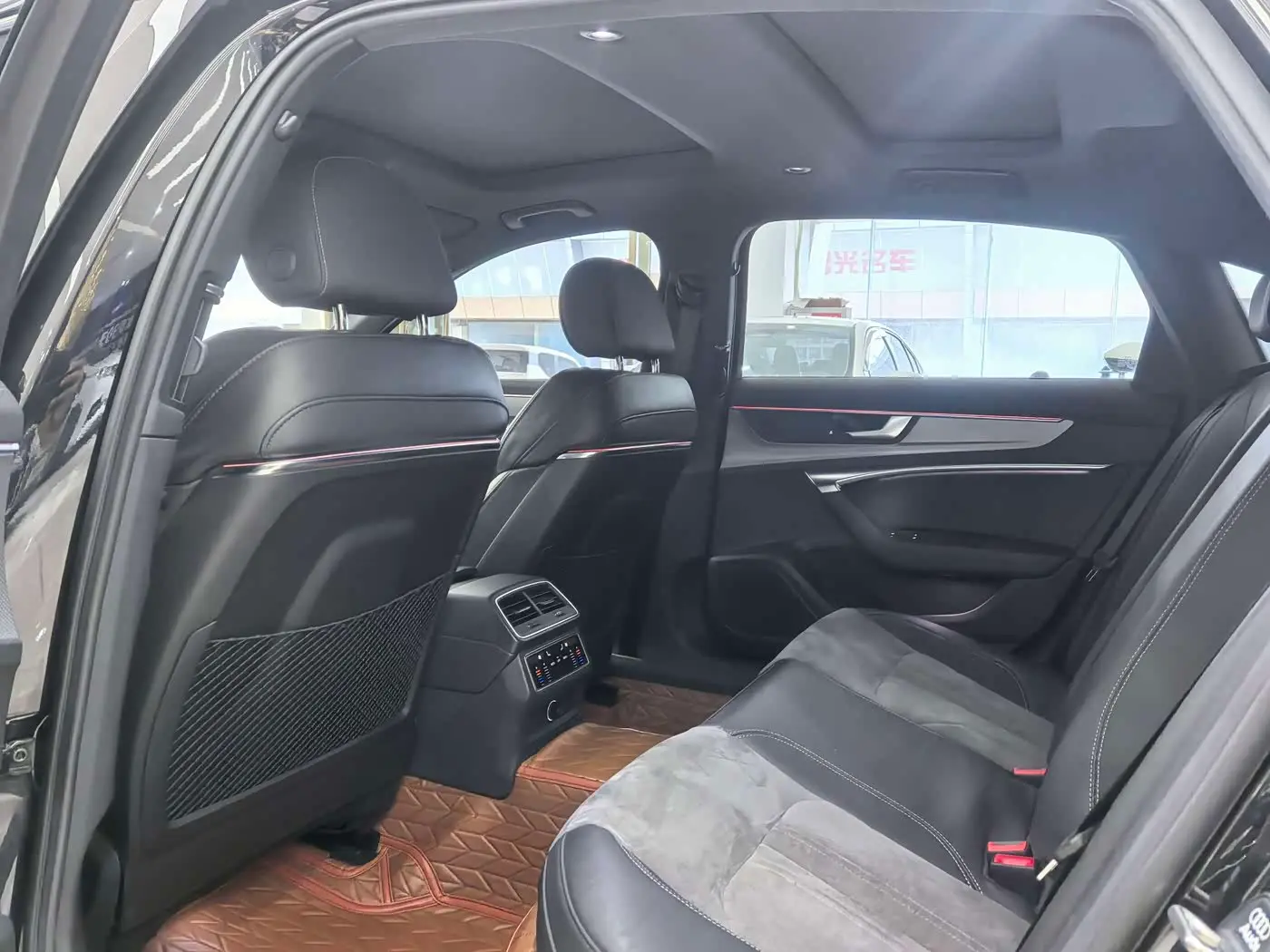 Audi A6L 2021 — Photo 15/15