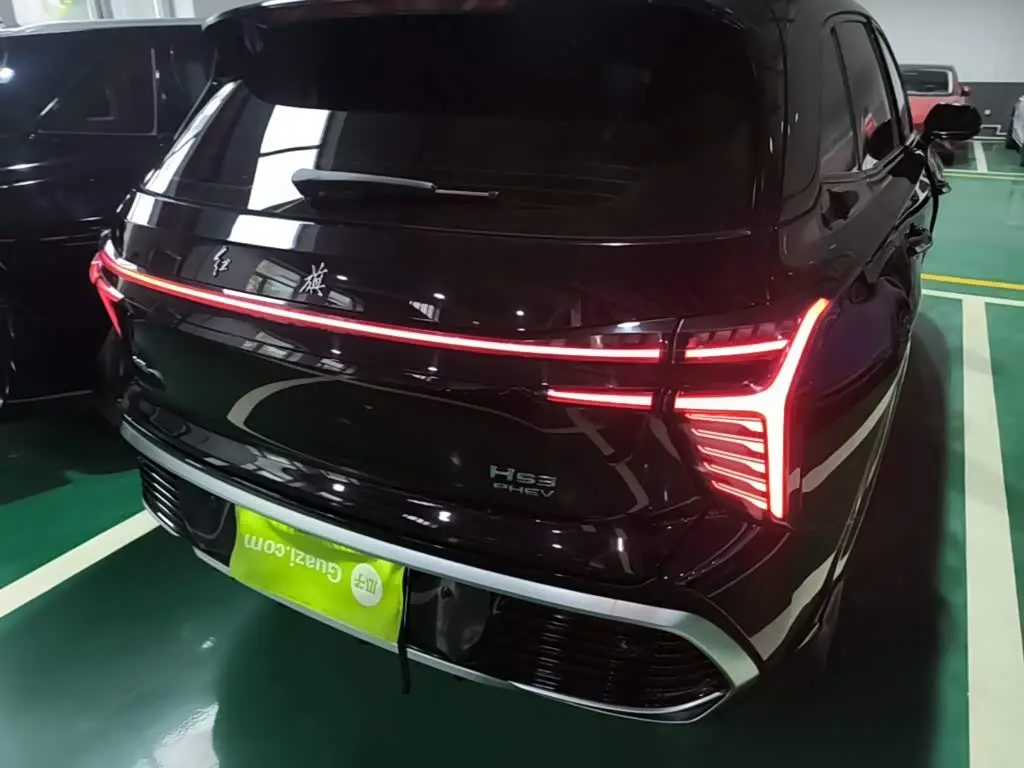 Hongqi HS3 PHEV 2025 — Фото 8/20