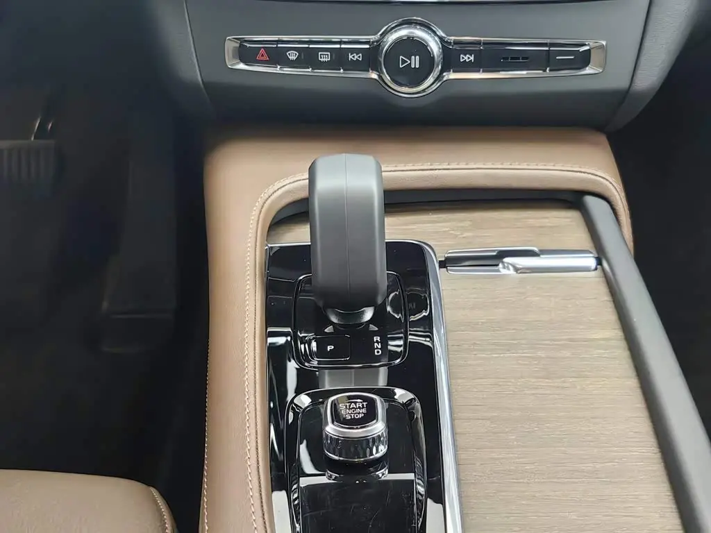 Volvo V90 2026 — Photo 13/20