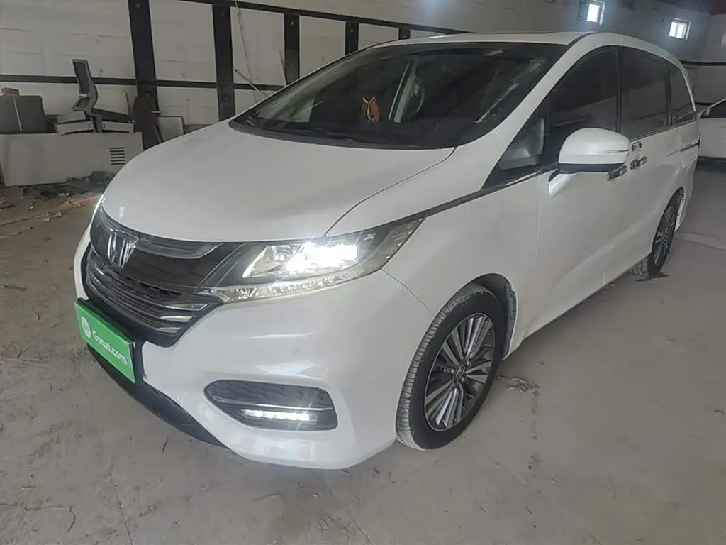 Honda Odyssey 2019 — Photo 1/20