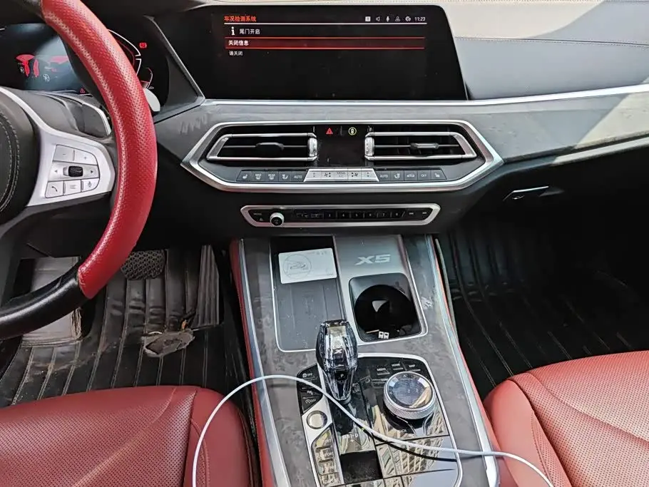 BMW X5 2023 — Фото 13/16