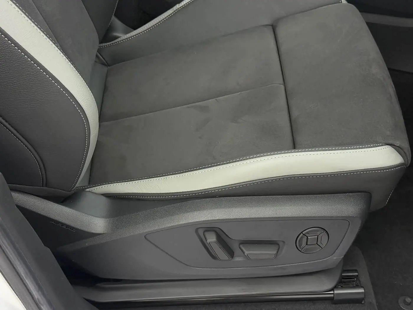 Audi Q3 2022 — Photo 20/20