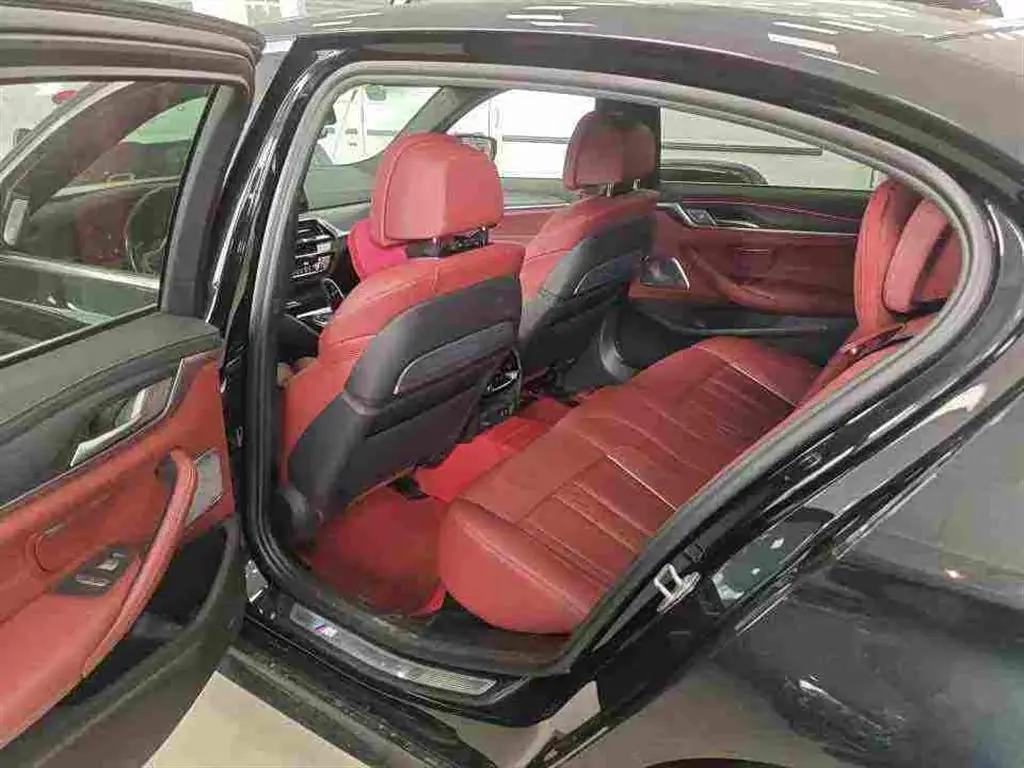 BMW 5 Series 2021 — Şəkil 4/4